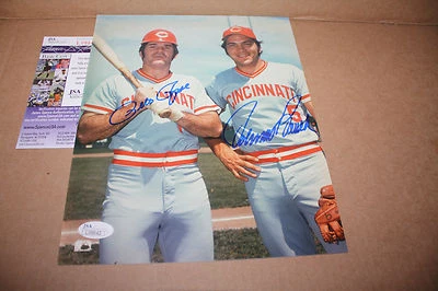 CINCINNATI REDS JOHNNY BENCH & PETE ROSE DUAL SIGNED 8X10 BIG RED MACHINE JSA - Image 1 of 2