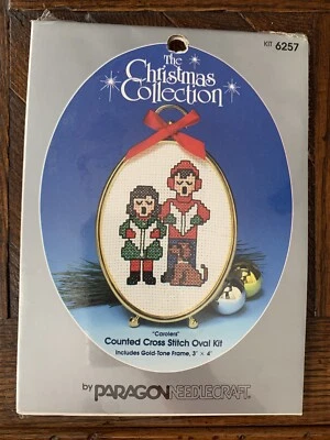 De colección 1986 Paragon Needlecraft Colección Navidad "Carolers" Kit Punto de Cruz Foto 1 de 2