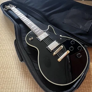 Busker's Single Cutaway HH E-Gitarre schwarz gebraucht aus Japan mit Softcase - Bild 1 von 8