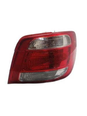 Luz trasera derecha pasajero compatible con 05-06 SAAB 9-2X 1335491 Foto 1 de 4