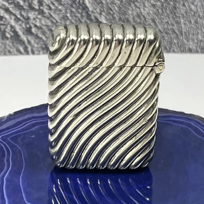 Estojo antigo de prata esterlina Vesta pequeno fósforo seguro redemoinho vitoriano sem marca - Imagem 1 de 4