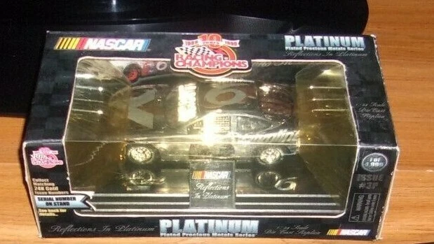 Coche diecast Mark Martin #6 Racing Champions oro 24K NASCAR 1:24 edición limitada Foto 1 de 4