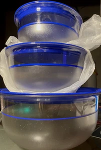 Tupperware New Vintage  Preludio Mixing and Serving Bowl Set (3 bowls) - Picture 1 of 2