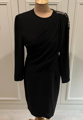 Vestido Vaina De Colección A J Bari Negro Talla 12 Cuentas Borla Hombro Años 80’s Old Money Foto 1 de 4