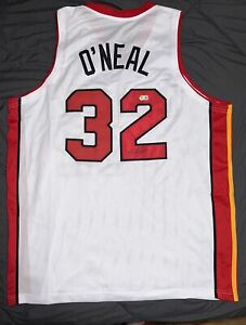 Signed Shaquille Shaq O'Neal Miami Heat White Jersey Beckett BAS COA