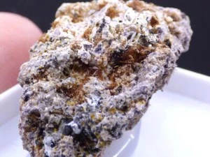 Mineralien: Yuanfuliíte, Calcit, Hämatit und Diopsid - Spanien - er1111 - Bild 1 von 8