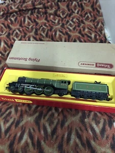 R850 Tri-ang Hornby OO Gauge 4472 The Flying Scotsman Steam Locomotive LNER A3 - Picture 1 of 6