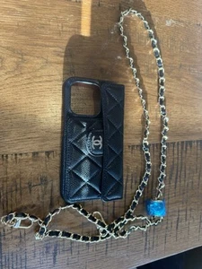 Black Quilted Phone Case with Chain Strap For Iphone15 Pro - Zdjęcie 1 z 9