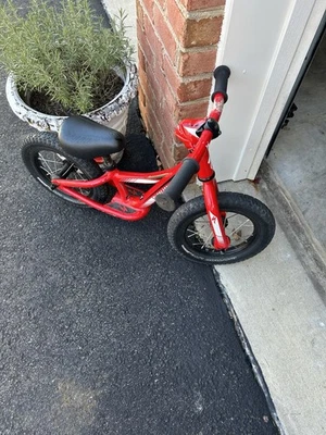 Used Specialized Hotwalk, 12” Wheel, Red lightweight Balance Bike, Kids Bike - Image 1 of 4