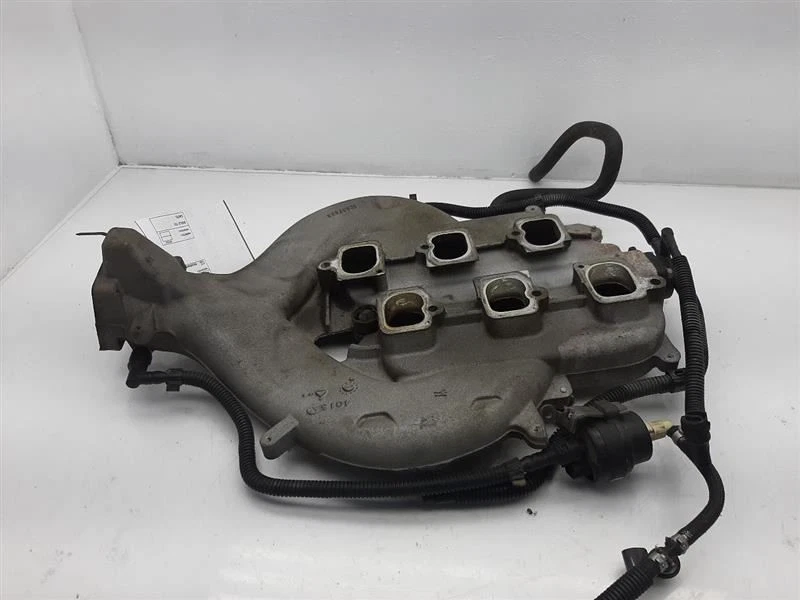 Впускной коллектор 3,6 л VIN 7 8-значный вариант LY7 верхний 04-09 CADILLAC CTS 12597853 - Изображение 1 из 4
