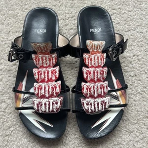 FENDI ROMA Patent Leather Slides women's flat sandals Sz 36 US Sz 6 - Picture 1 of 13