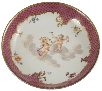 Antique 18thC Meissen Porcelain Cherub Scene Scenic Saucer Porzellan Untertasse - Image 1 of 4