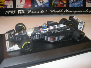 1:18 Sauber Mercedes C13 H. H. Frentzen 1994 Minichamps En Brandnew Escaparate - Picture 1 of 3