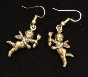 Cupid with Arrow Earrings Antiqued Brass Cherub Love Valentine Romance  - Imagen 1 de 12
