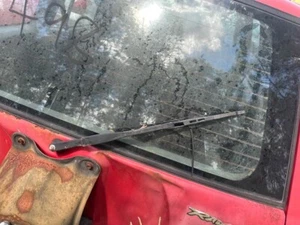 1998 Toyota RAV4 Tailgate Wiper Arm XA10 Manual 94-00 3S-FE #B498 - Picture 1 of 8