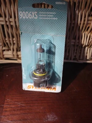 Sylvania 9006XS Faro Básico 1 Bombilla Lámpara Halógena  Foto 1 de 4