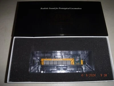 ATLAS MASTER GOLD HO CHICAGO & NORTH WESTERN (OPERATION LIFESAVER) BRAND NEW1 - Image 1 of 4