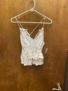 Women's NWT "Free People Intimately" white top. Size XS. org. $68.00 - Picture 1 of 2