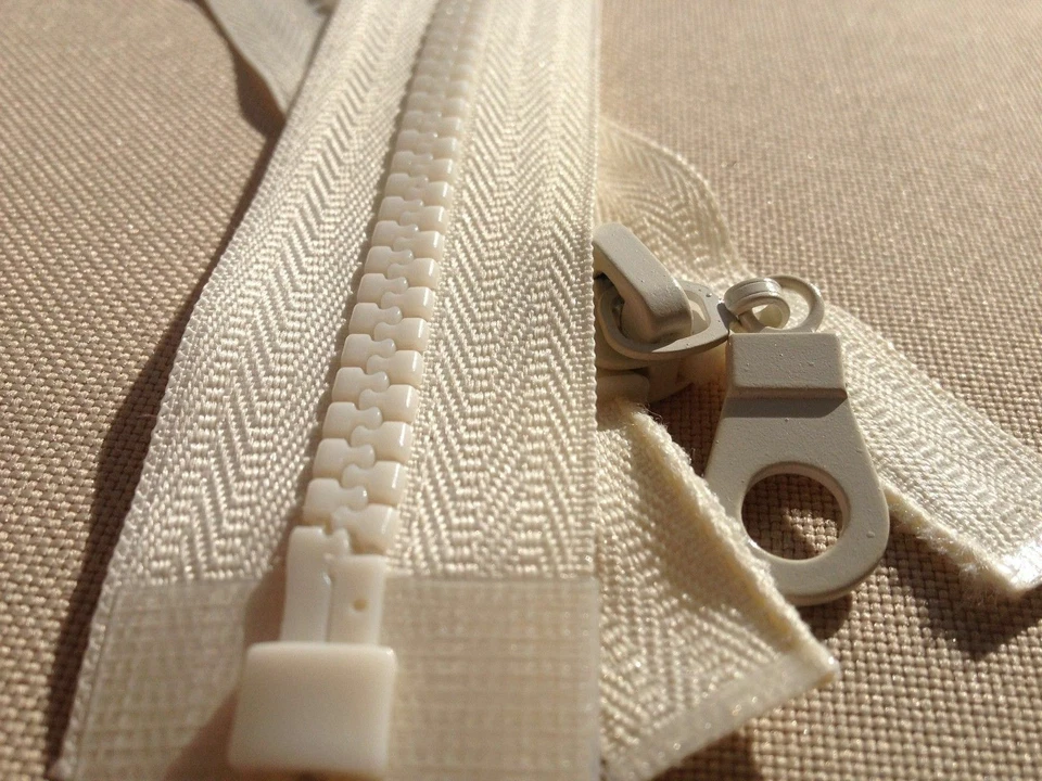 MARKENLOS Reissverschluss Teilbar, 6 mm Plastikzahn , Farbe Silky White, Längen 40 - 80 cm