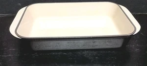 Vintage Le Creuset Cast Iron Enamel #30 Baking Casserole Dish HTF Black & Cream - Picture 1 of 12