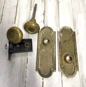 Juego de puertas de latón vintage Russwin victoriano vintage ornamentado - Imagen 1 de 17
