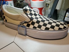 size 66 vans