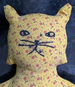 Vintage Folk Art Stuffed Cloth Cat Doll Pin Cushion Granny Cottage MCM Country - Picture 1 of 7