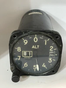 Kollsman Instrument Co. Altimeter Pressure Counter Pointer Type MC-2 400 CYCLES - Picture 1 of 8