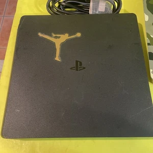 Consola doméstica Sony PlayStation 4 Slim Edition 500 GB - negra - Imagen 1 de 6