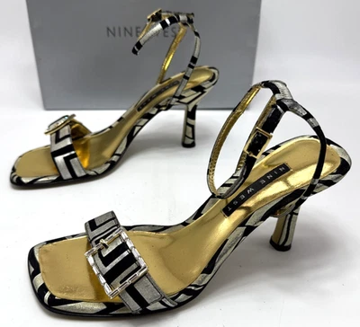 Tacones Nine West con correa en el tobillo punta abierta dorados negros hebillas para mujer talla 6 Foto 1 de 4
