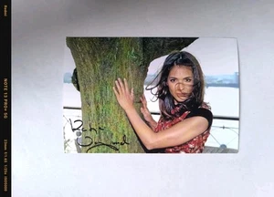 KATJA WOYWOOD : Schönes GLAMOUR FOTO mit Autogramm.DERRICK .DER ALTE..TATORT.TV - Bild 1 von 1