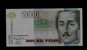 COLOMBIA ( 1 ) BANK NOTE  2000 PESOS  12 . 10 .  2000  P  451 A  UNCIRCULATED - Picture 1 of 2