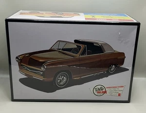 1950 FORD CONV SHOWBOAT  MODEL KIT 1:25 SCALE OPEN BOX SEALED  BY AMT NEW - Picture 1 of 6