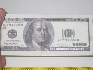 Cash To Credit Card Magic Trick - Close-Up Money Magic, Street, Pocket Illusion - Picture 1 of 4