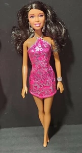 Barbie 2012 Target Exclusive AFRICAN-AMERICAN Original dress and jewelry - Picture 1 of 2