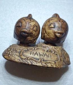 Wood Like Fish Salt & Pepper Shakers From Hawaii - Picture 1 of 4