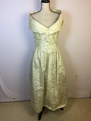 Vtg Jessica McClintock Size 8 Womans Wedding Formal Dress Beige Off the Shoulder - Image 1 of 4