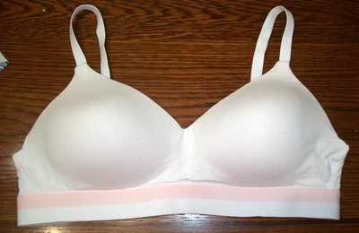 HANES PLUS 2X WHITE PINK SEAMLESS WIREFREE MULTIWAY LEISURE COMFORT BRA - Image 1 of 4