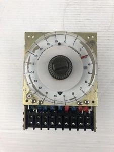 Eagle Signal HZ42AB212 Microflex Counter 120VAC 10A - Picture 1 of 7