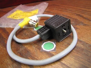Turck Cordset 240v 4a sensor cable VAS 22-B653-0.5M-WS 5.3T U1201-19 - Picture 1 of 6