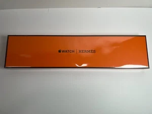 New 100% Authentic Apple Watch Hermes Band. Fits 41mm Apple Watches Rose Texas - Zdjęcie 1 z 4
