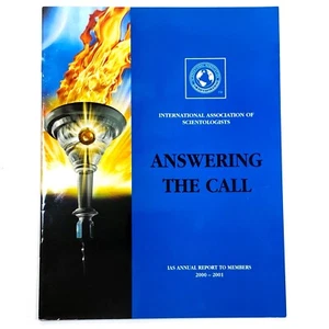 Answering The Call • L Ron Hubbard • Scientology Annual Report 2000-2001 - Imagen 1 de 1