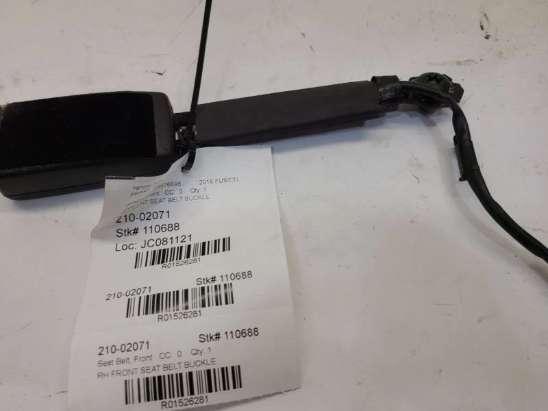 13 14 LINCOLN MKZ Front Passenger RH Seat Belt Buckle OEM - Image 1 of 4