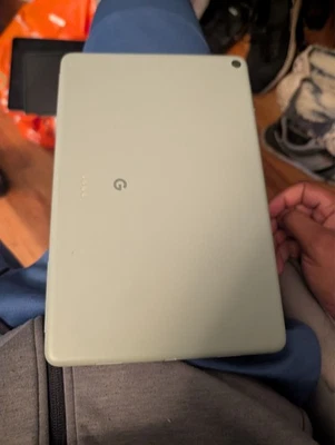 Google Pixel Tablet 128GB, Wi-Fi, 10.95in - Hazel - Image 1 of 4