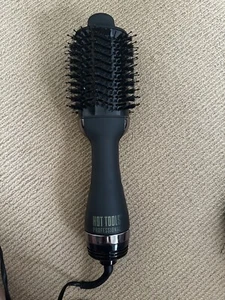 Hot Tools Blow Dry Brush (used) - Picture 1 of 4