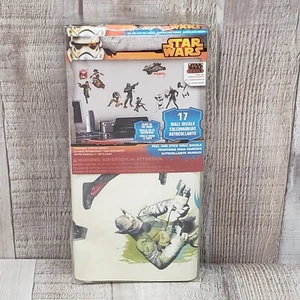 Calcomanías de pared Star Wars Rebels 17 piezas diseño extraíble y reutilizable que brillan en la oscuridad - Imagen 1 de 14