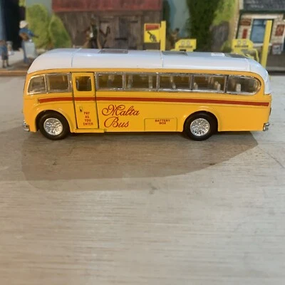 Superior Models Malta Bus - 1:64 Scale Pull Back N Go - Excellent Condition - Image 1 of 4