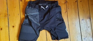 Demon Ski Snowboard Crash Protector padded Shorts Small - Picture 1 of 3