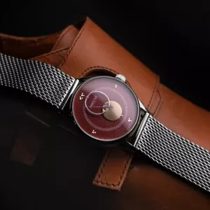 Raro reloj de pulsera rojo vintage para hombre Raketa Copernicus años 90, reloj URSS - Imagen 1 de 5