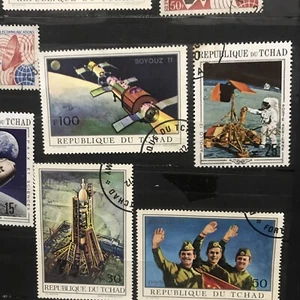 BRIEFMARKE REPUBLIQUE DU TCHAD LOT Luna XVI Apollo Volkov Sojus 11 Telekommunikation - Bild 1 von 10